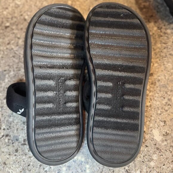 KOOLABURRA BY Ugg Sandal: BLACK - Size 8 $37⭐🌞 - Picture 2 of 5